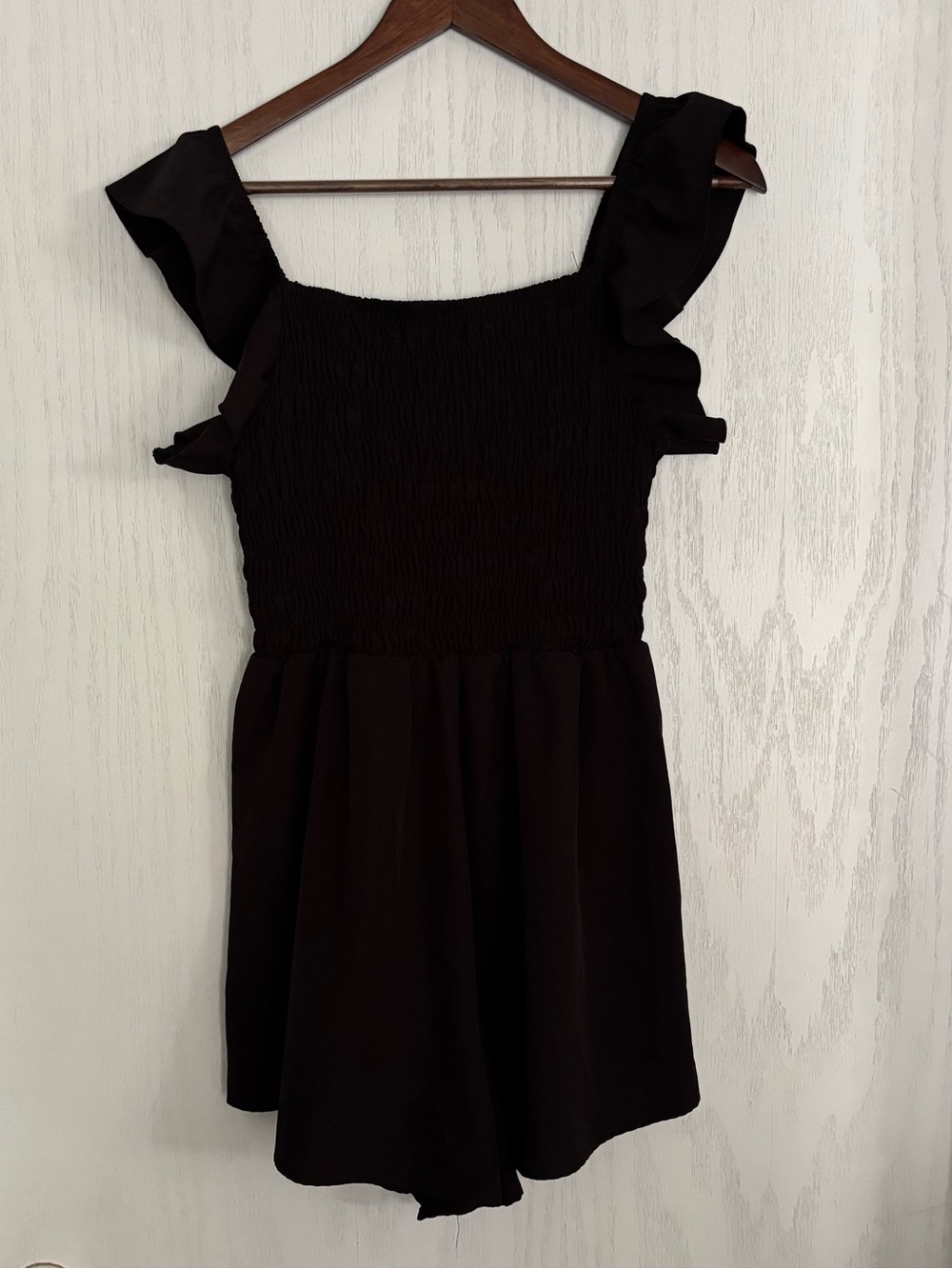 SHEIN Black Ruffle-Strap Romper XL